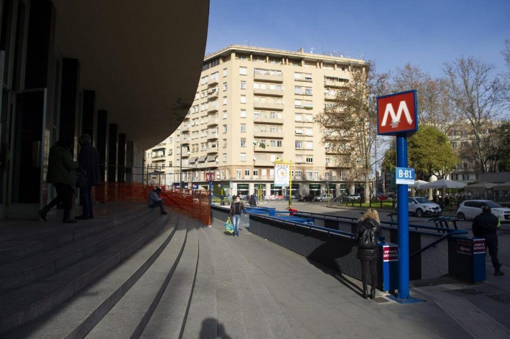 Studio Metro Bologna Rome Extérieur photo